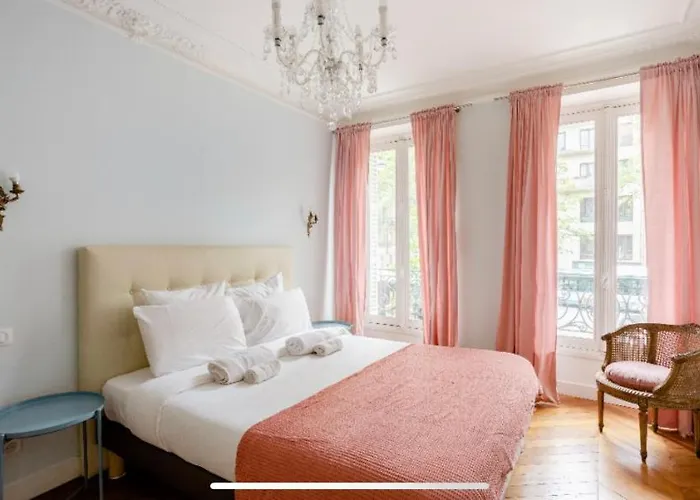 Appartement 6 - St Germain & Montparnasse Aldaro Paris