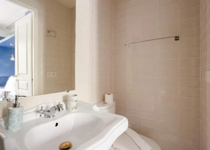 6 - St Germain & Montparnasse Aldaro *