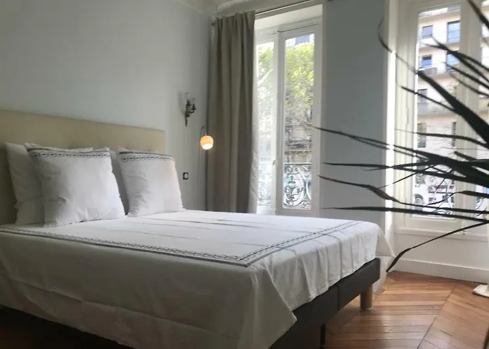 6 - St Germain & Montparnasse Aldaro Appartement